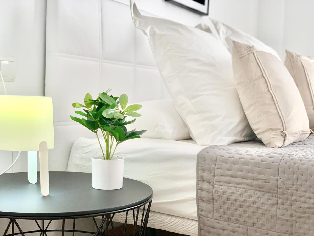 קמברילס Sofia Suites מראה חיצוני תמונה
